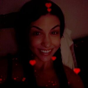 Hope you’re having the best day!!! Leave a heart for me to see! 👋🏼💕